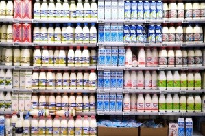 Виды емкостей для упаковки молока на продажу